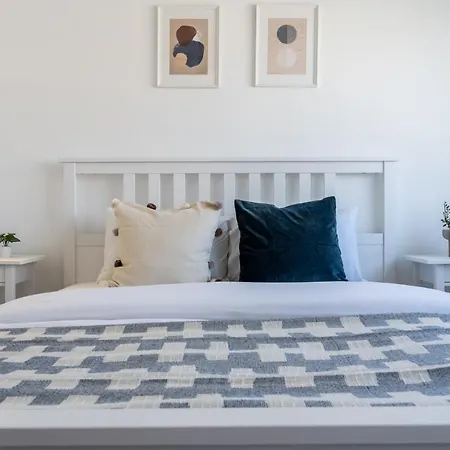 Hermes 2-bedroom In Appartement