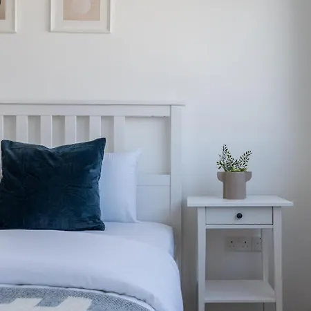 Hermes 2-bedroom In Appartement Larnaca