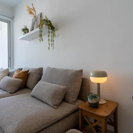 Hermes 2-bedroom In לרנקה