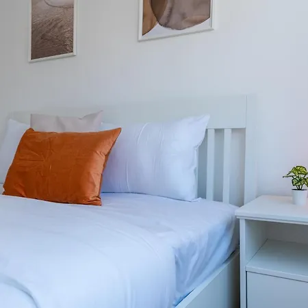 דירה Hermes 2-bedroom In *