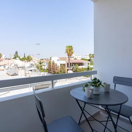 Apartamento Hermes 2-bedroom In Lárnaca