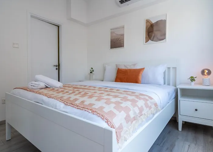 Hermes 2-bedroom In ラルナカ