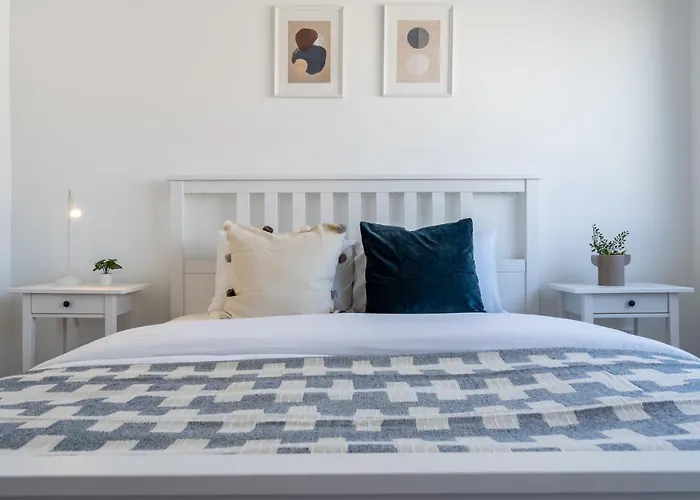 Hermes 2-bedroom In Apartamento