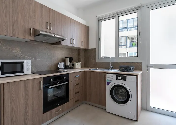 Hermes 2-bedroom In * ラルナカ