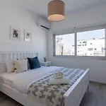 Hermes 2-bedroom In Apartament *
